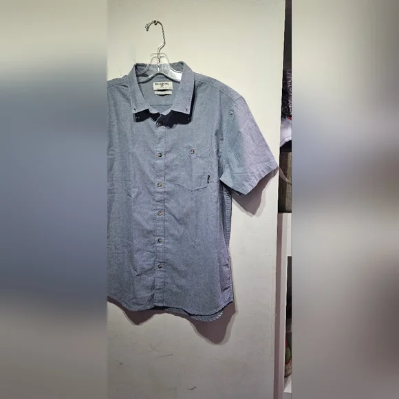 Button Up Tee Large - Picture 4 of 5